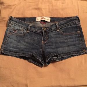 Size 7 Hollister Shortie Shorts